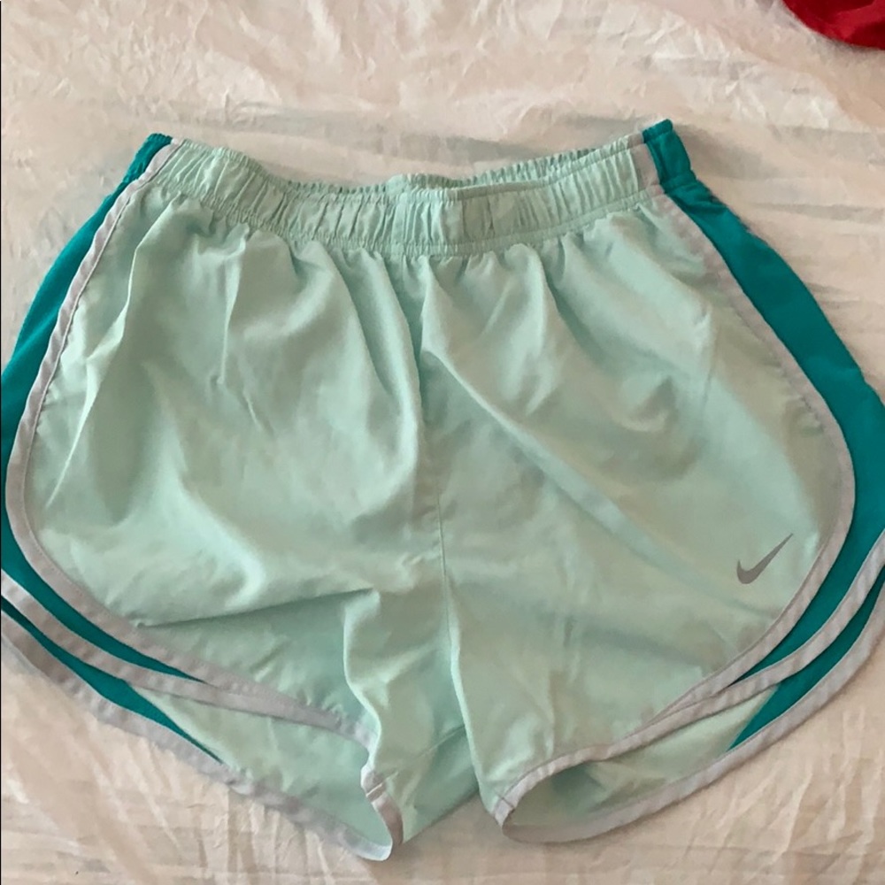 Women’s Nike Shorts Medium